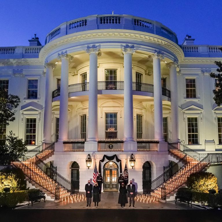 الرئيس الأمريكي جو بايدن، ونائبته كامالا هاريس