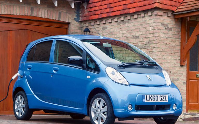 طراز Infiniti FX