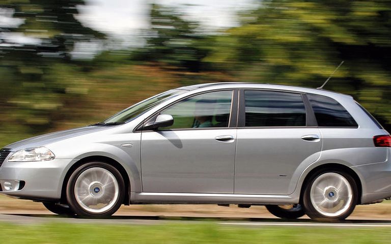 طراز Infiniti FX