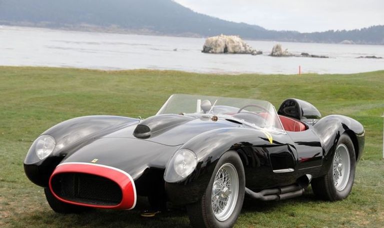 طراز فيراري 330 GTS 