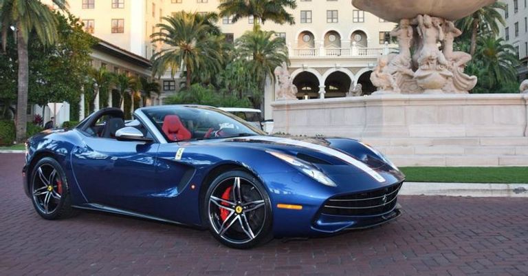 طراز فيراري 330 GTS 