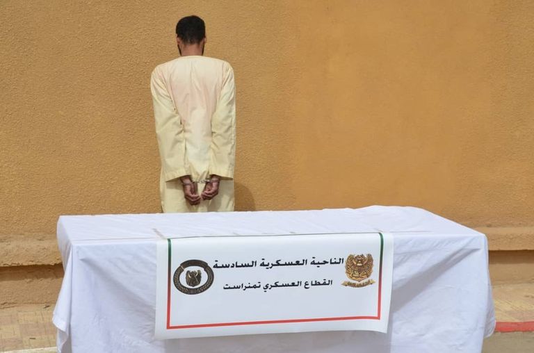 الإرهابي عبد العزيز ولد مانتو قوات من الجيش الجزائري في عملية عسكرية ضد معاقل الإرهابيين في 2021- أرشيفية