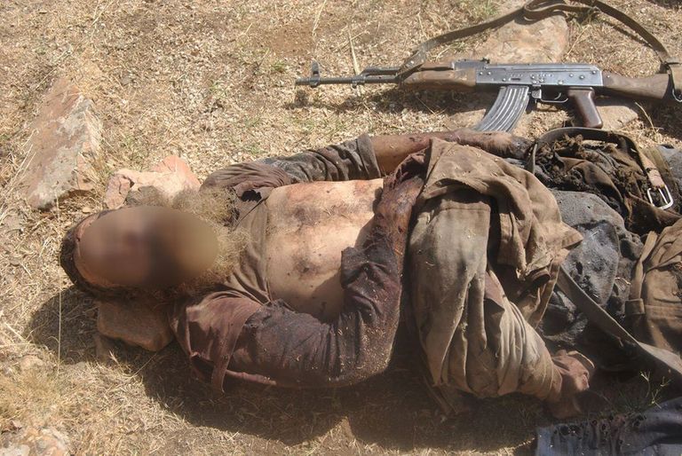 إرهابي قضى عليه الجيش الجزائري وسط البلاد قوات من الجيش الجزائري في عملية عسكرية ضد معاقل الإرهابيين في 2021- أرشيفية