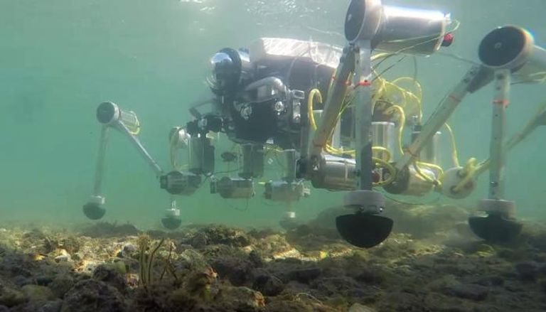 استخدام الروبوتات للكشف عن المعادن في أعماق المحيطات