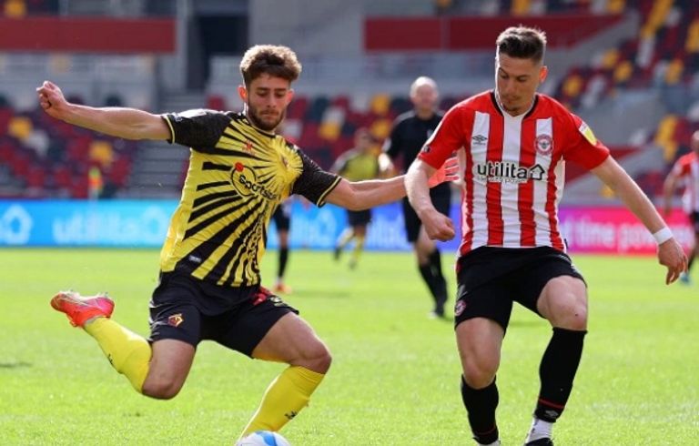 بوكيتينو الصغير في المباراة ماوريسيو بوكيتينو ونجله ماوريزيو