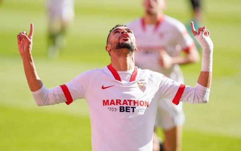 النجم يوسف النصيري