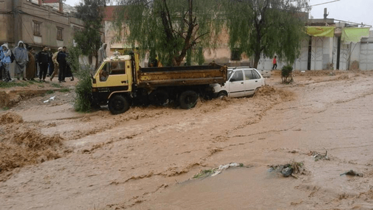 السيول تقتل 5 أشخاص في الجزائر