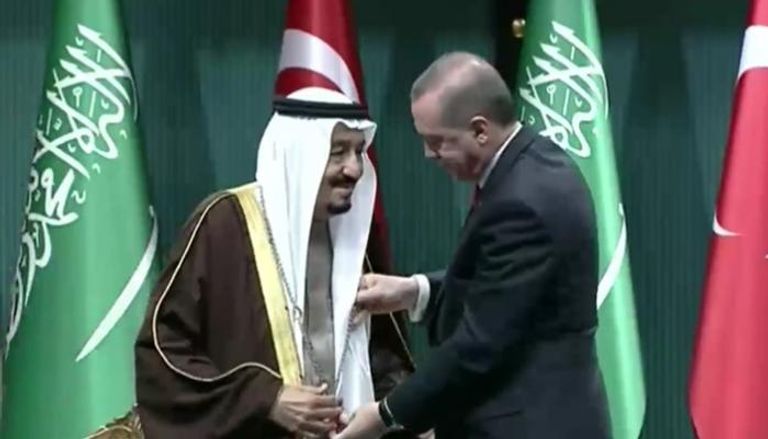  لقاء سابق بين العاهل السعودي والرئيس التركي - أرشيفية