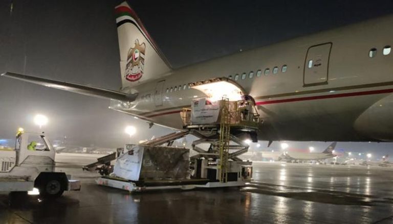 الإمارات ترسل طائرة تحمل 50 طنا من المواد الغذائية إلى بنجلاديش