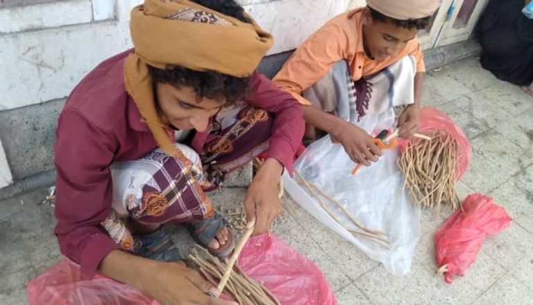 صناعة السواك في اليمن