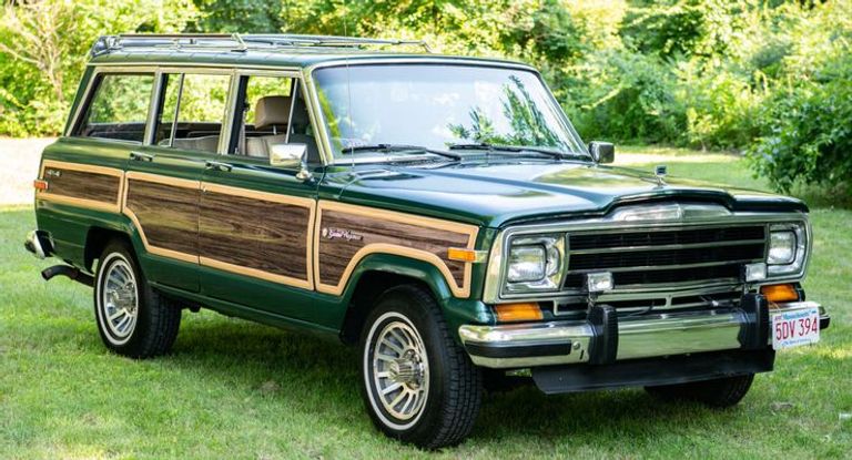 طراز Jeep Grand Wagoneer طراز Ford Taurus SHO