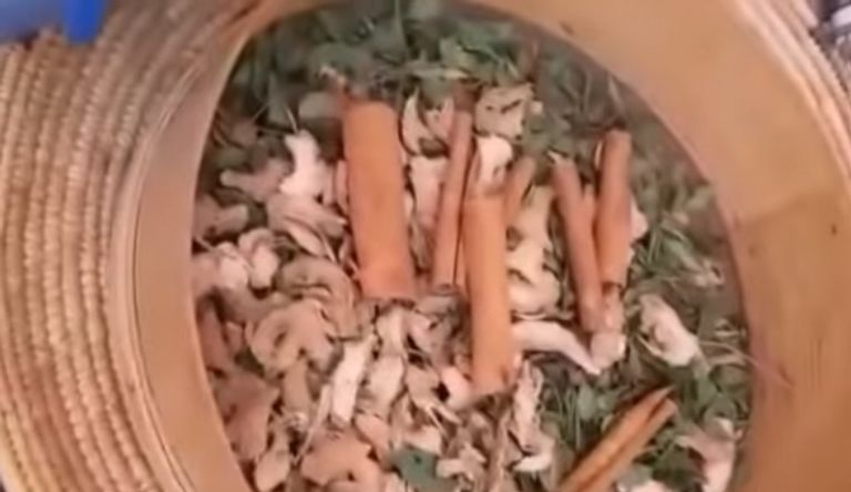 من أعشاب شراب أدفي الجزائري مشروب "أدفي" الجزائري لرمضان