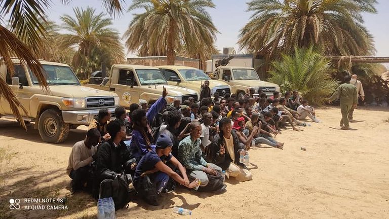 مهاجرون غير شرعيين حررهم الجيش الليبي