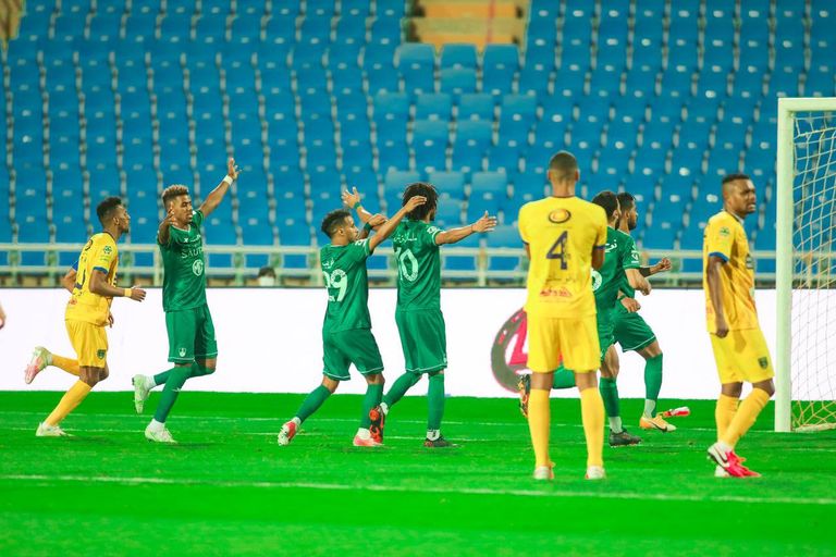 التعاون ضد الأهلي في الدوري السعودي الهلال ضد الشباب في الدوري السعودي