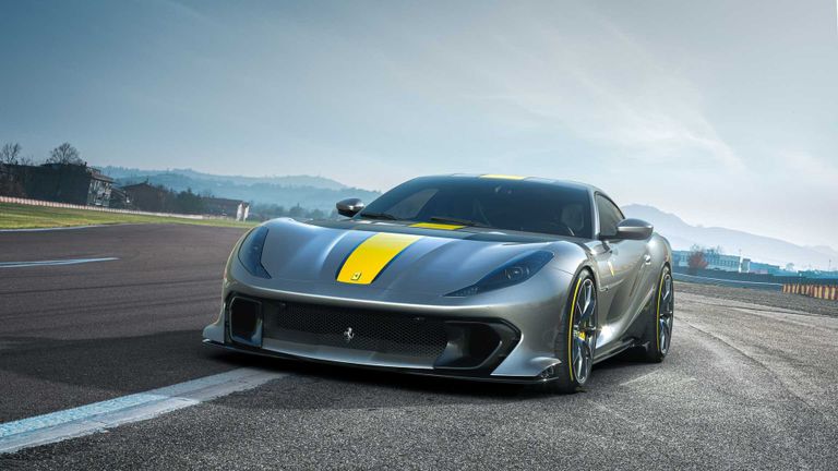طراز 812 Competizione طرازا فيراري 812 Competizione وCompetizione Aperta