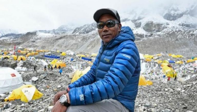 متسلق الجبال النيبالي كامي ريتا شيربا