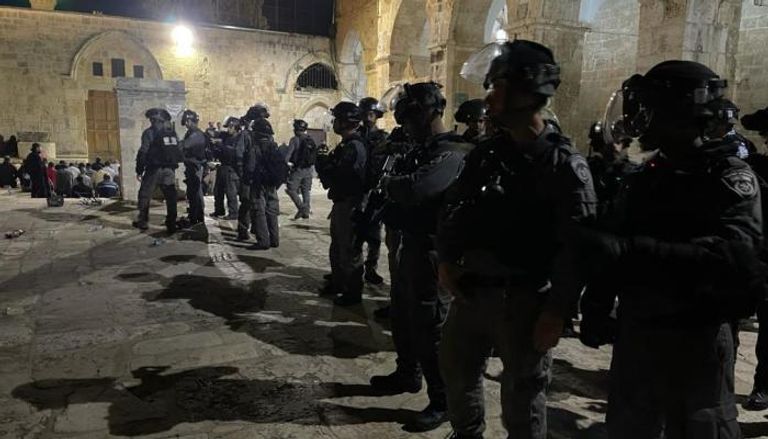 قوات الشرطة الإسرائيلية عند باب المغاربة