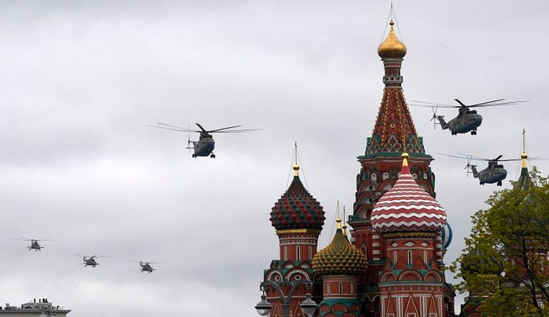 احتفالات روسية بذكرى عيد النصر - الفرنسية