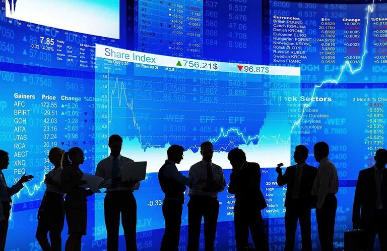 المستثمر وعالم الأسهم.. متى يبيع؟