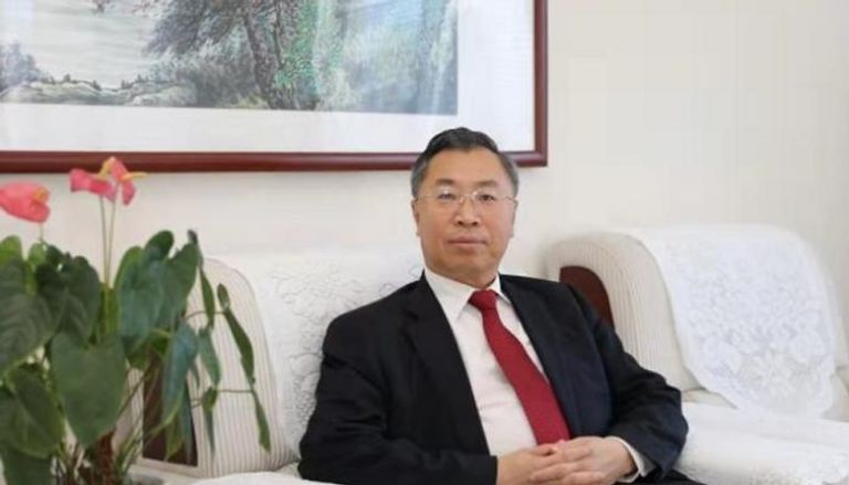 ليو جينغتشين رئيس المجموعة الصينية الوطنية للصناعات الدوائية 
