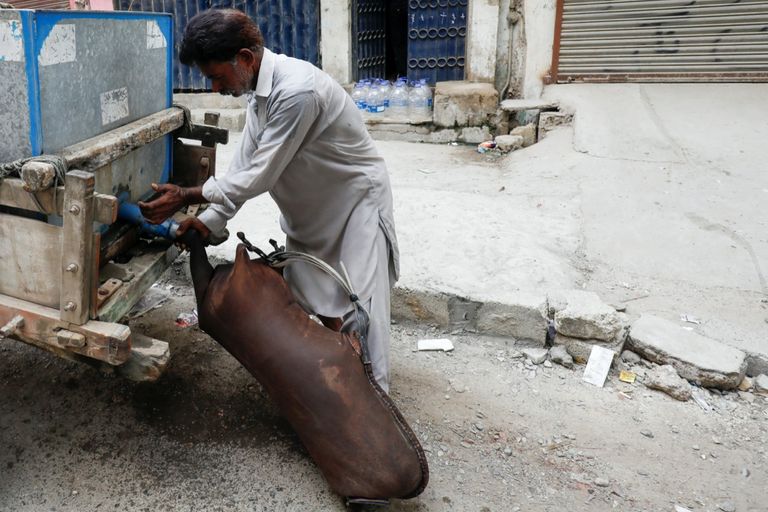 السقاؤون في باكستان