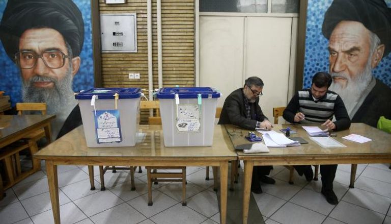 مكتب اقتراع في إيران _أرشيفية