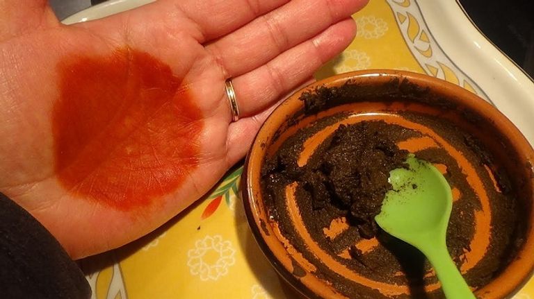 عادة حق الملح لتكريم النساء في عيد الفطر بالجزائر