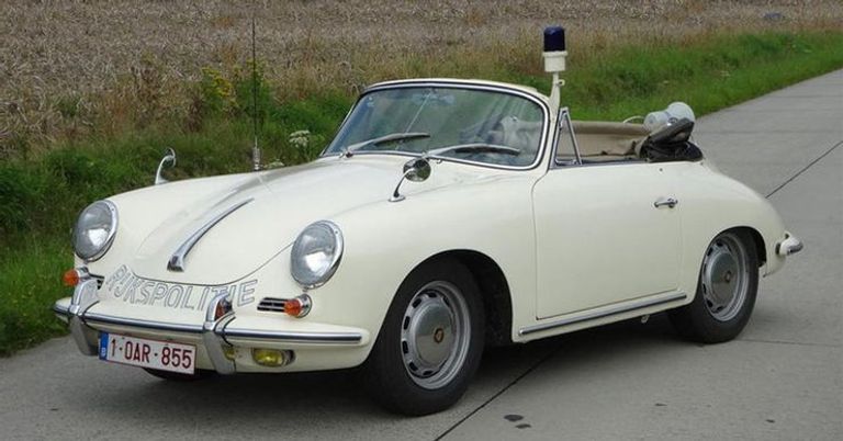 طراز 356 SC Cabriolet جيري ساينفيلد مع طراز بورش 908/03