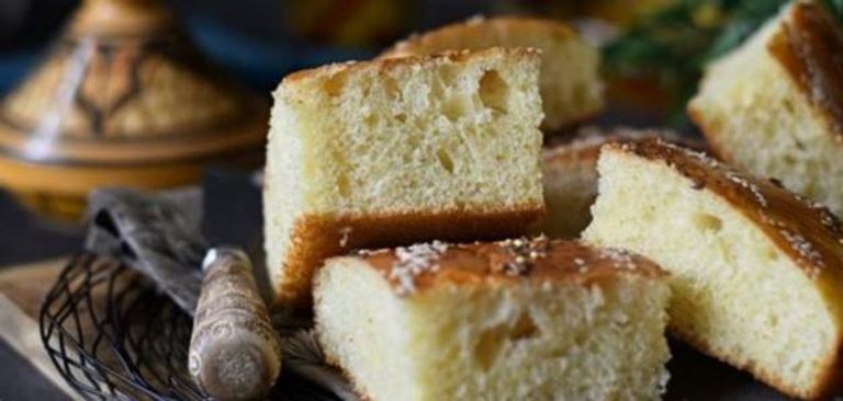 خبز الدار التقليدي في الجزائر للأعياد الدينية خبز الدار التقليدي في الجزائر