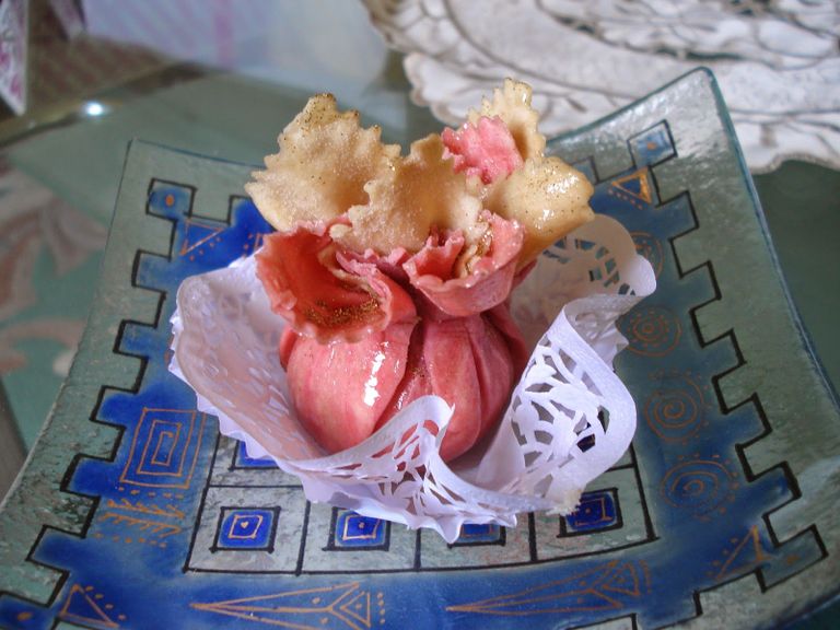 القنيدلات حلوى جزائرية تقليدية قديمة لعيد الفطر القنيدلات حلوى جزائرية تقليدية قديمة لعيد الفطر