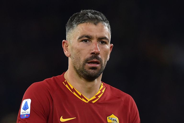 الصربي ألكسندر كولاروف جوزيه مورينيو