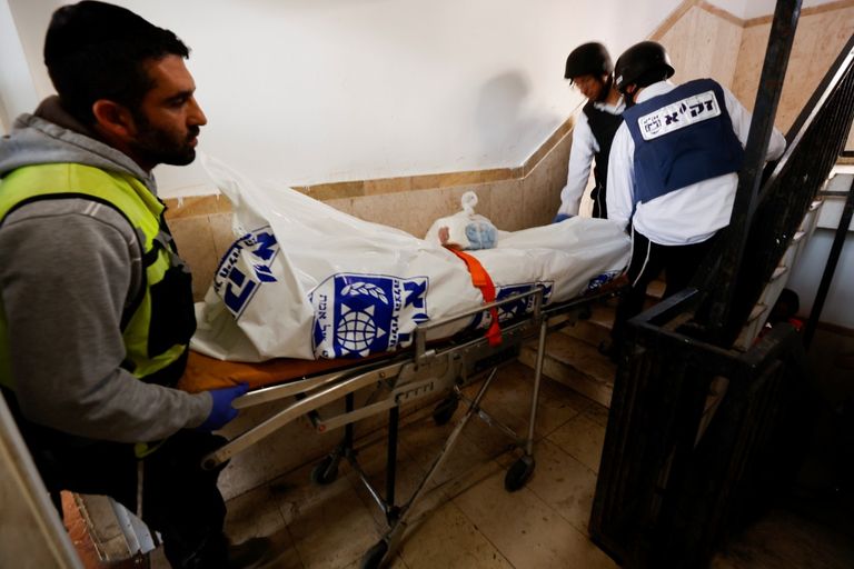 آلية عسكرية إسرائيلية على حدود غزة