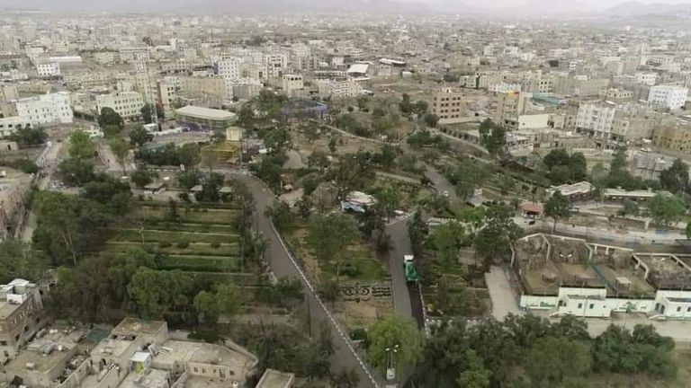 حديقة خاوية بمنطقة تخضع لسيطرة المليشيا