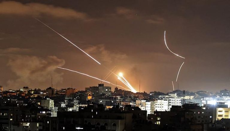 صواريخ من قطاع غزة باتجاه إسرائيل - أ.ف.ب