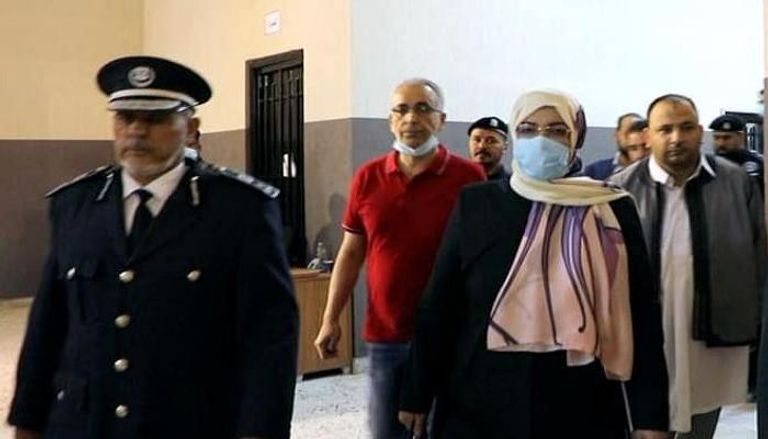 وزيرة العدل بحكومة الوحدة الوطنية حليمة إبراهيم تشرف على إطلاق السجناء