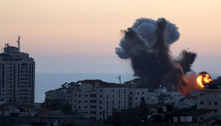 جانب من القصف الإسرائيلي على قطاع غزة - رويترز 