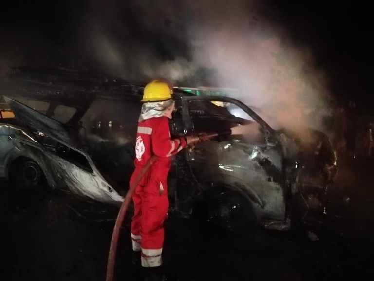 حطام سيارة إثر حادث مروري جنوب العراق