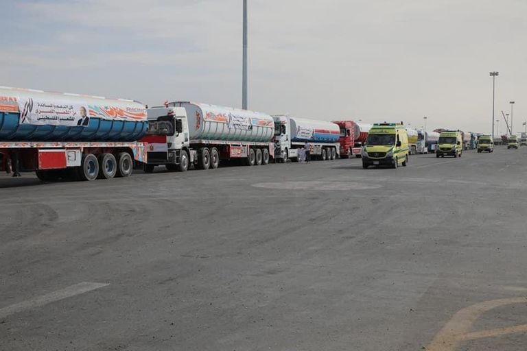 المساعدات المصرية تتوجه إلى معبر رفح