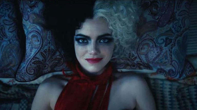 ملصق فيلم "كرولا" للنجمة إيما ستون