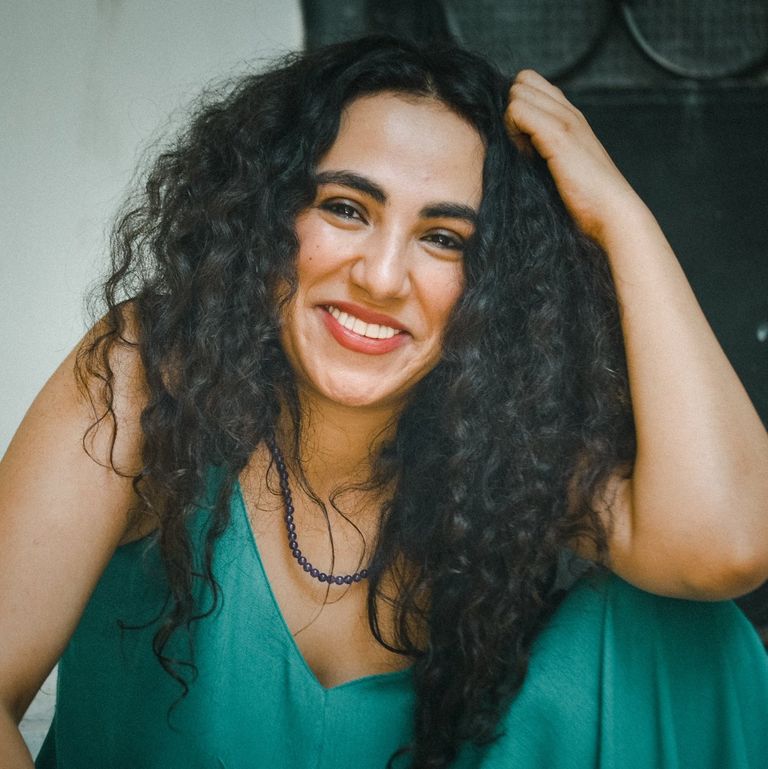 الفنانة زينب غريب