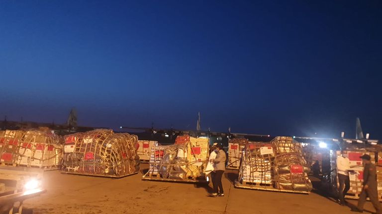المساعدات المغربية قبل تحركها من الرباط