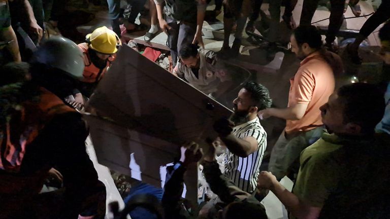 بناية دمرها القصف الإسرائيلي على قطاع غزة