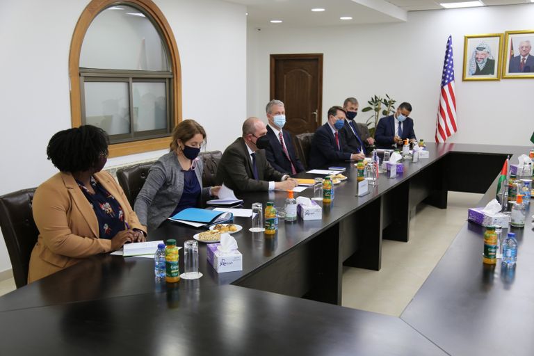 جانب من اللقاء اليوم