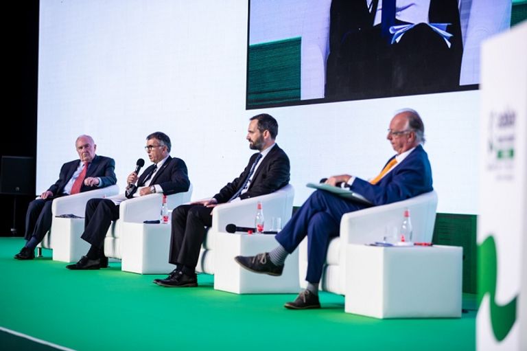 جانب من جلسات منتدى السفر في معرض سوق السفر العربي