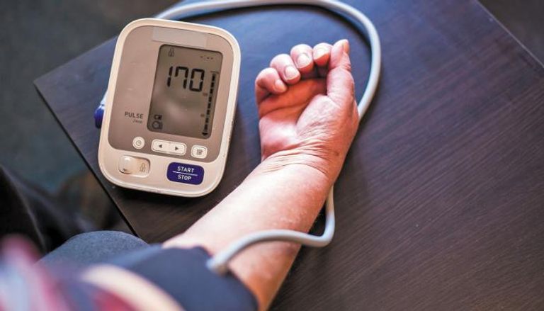 ارتفاع ضغط الدم مرض يعاني منه عشرات الملايين في مختلف أنحاء العالم