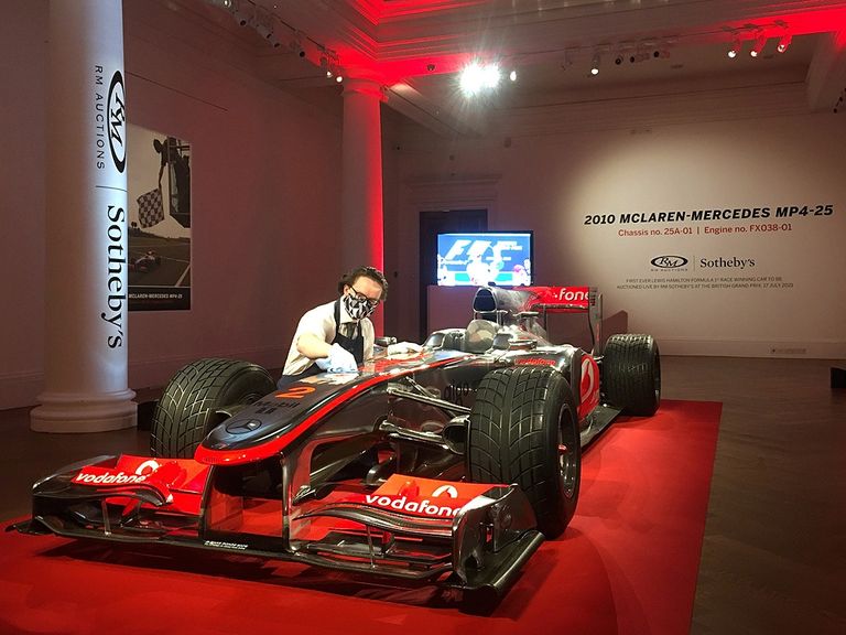 سيارة لويس هاميلتون سيارة لويس هاميلتون