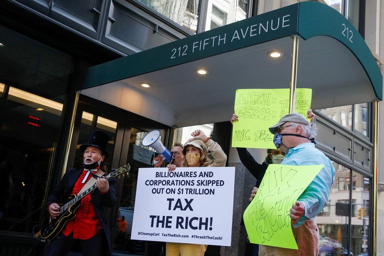 جانب من مظاهرة "المليونيرات الوطنيون" جانب من مظاهرة