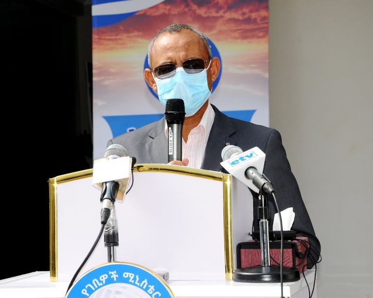 وزير الإيرادات الإثيوبي لاق أيالو