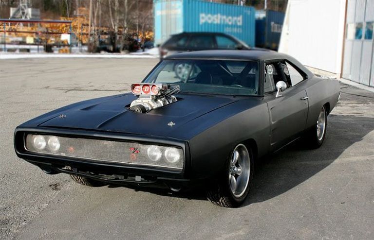 Dodge Charger  أستون مارتن Aston Martin DB5