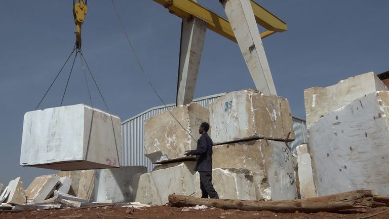 أرض الذهب والمانجو.. ثروات "بني شنقول" الإثيوبية تنادي رجال الأعمال التوم مصطفى محمد أحد زعماء إقليم